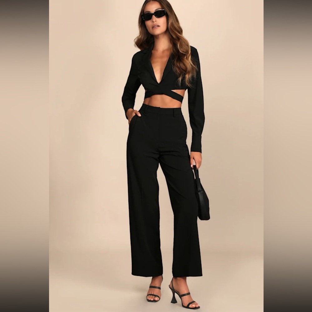 Lulu‘s So Get This Black High-Waisted Wide-Leg Trouser Pants